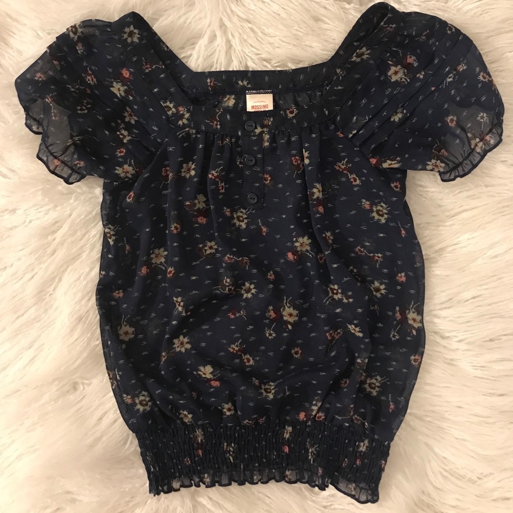 Blue floral blouse 💜💙